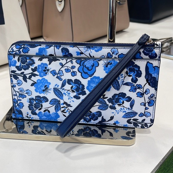 Kate Spade Lucy Vase Floral Medium L Zip Wristlet
Blue Multicolor 
NWT - Picture 6 of 16